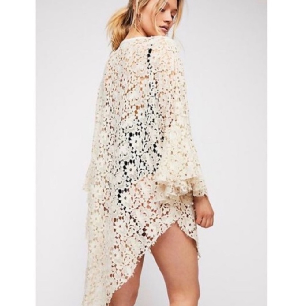 OS* Free People Lace Kimono